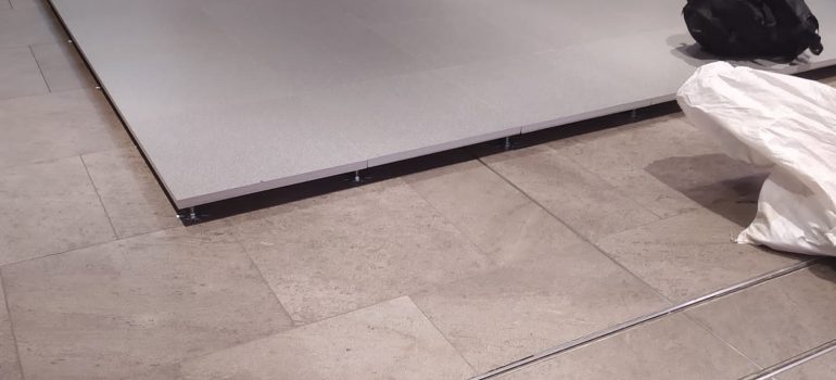 Siirt Yükseltilmiş Döşeme Sistemleri, Siirt Yükseltilmiş Zemin, Siirt Kalsiyum Sülfat Yükseltilmiş Döşeme, Siirt Karo Halı