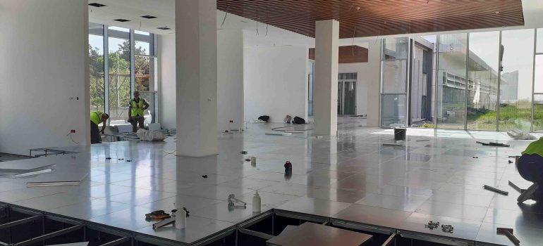 Uşak Yükseltilmiş Döşeme Sistemleri, Uşak Yükseltilmiş Zemin, Uşak Kalsiyum Sülfat Yükseltilmiş Döşeme, Uşak Karo Halı