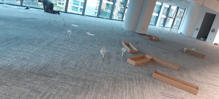 Tuzla Yükseltilmiş Zemin Sistemleri, Tuzla Pvc Kaplı Yükseltilmiş Döşeme, Tuzla Enkapsüle Yükseltilmiş Döşeme, Tuzla Karo Halı