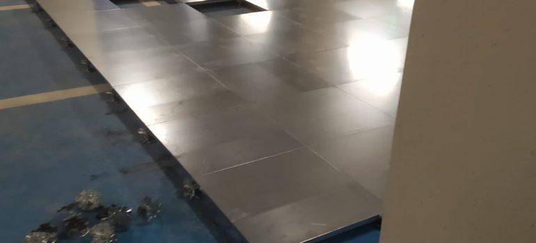 Ardahan Yükseltilmiş Zemin Sistemleri, Ardahan Pvc Kaplı Yükseltilmiş Döşeme, Ardahan Enkapsüle Yükseltilmiş Döşeme, Ardahan Karo Halı